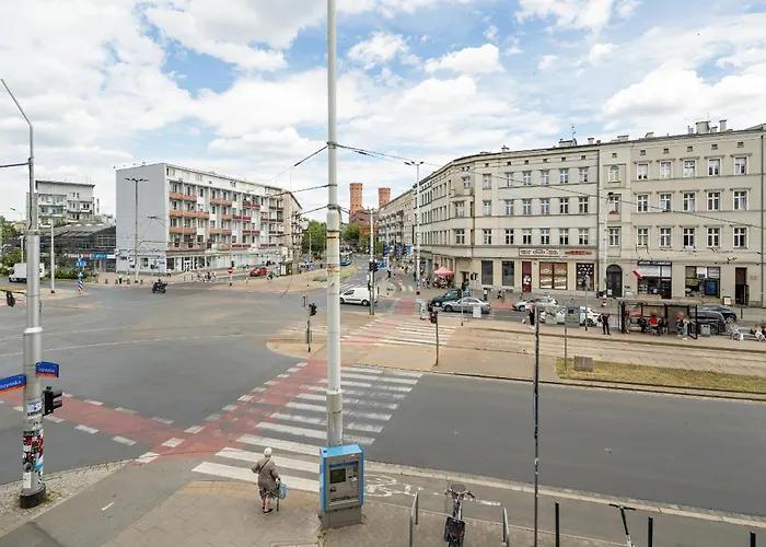 Przytulny Legionow Z Parkingiem By Renters Wrocław