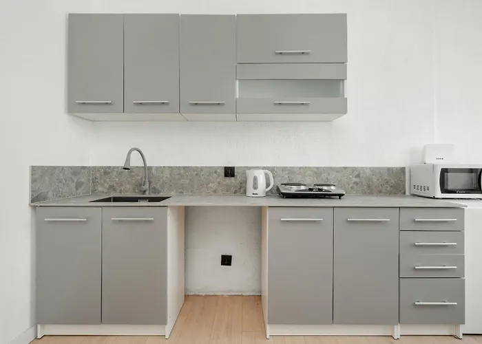 Przytulny Legionow Z Parkingiem By Renters * Wrocław