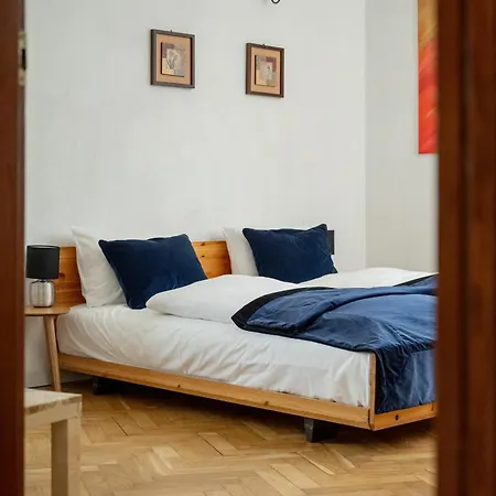 Apartment Przytulny Legionow Z Parkingiem By Renters Wroclaw