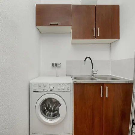 Przytulny Legionow Z Parkingiem By Renters Apartment