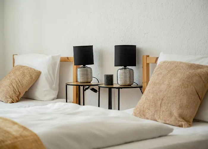 Przytulny Legionow Z Parkingiem By Renters